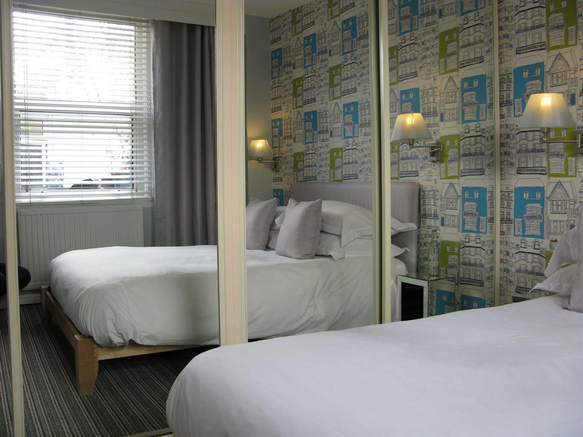 Oyo Lifestyle Hotel Sea Breeze Brighton Eksteriør bilde