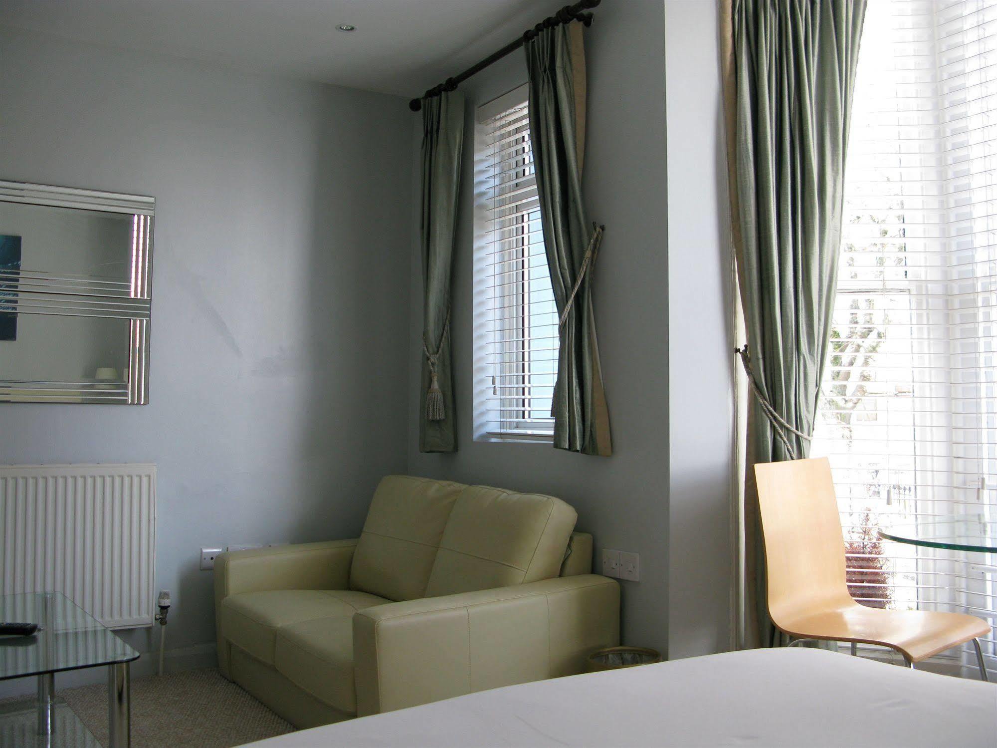 Oyo Lifestyle Hotel Sea Breeze Brighton Eksteriør bilde